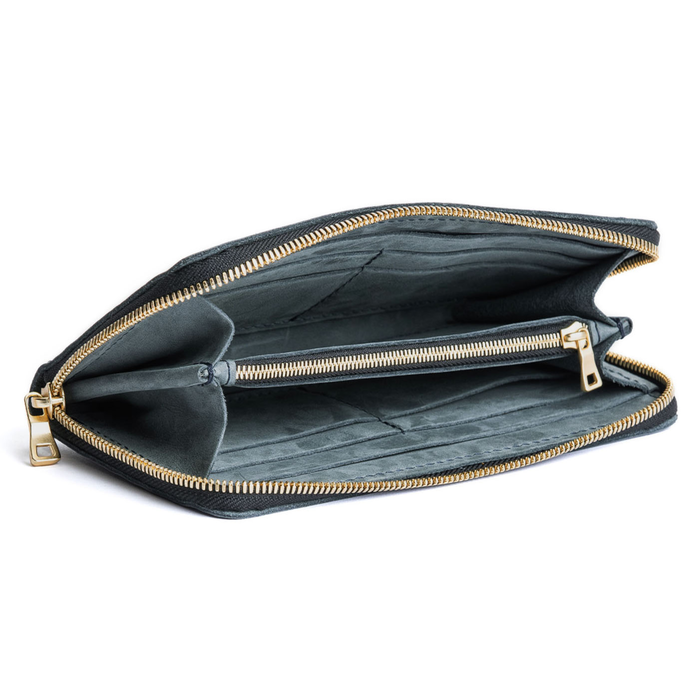 Storm | Large accordion leather wallet with zipper open