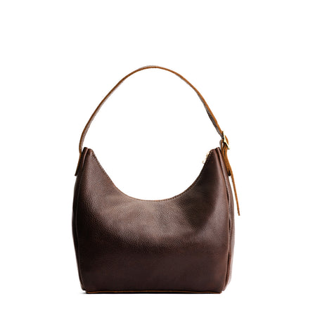 Coldbrew*Medium | U-shaped, flat-bottomed leather shoulder bag with adjustable strap